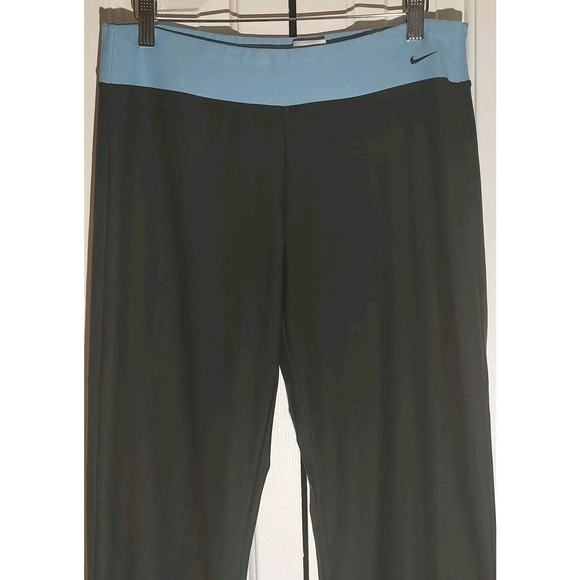 Women's Nike Pants Black Straight Leg Yoga Athleisure Stretch Bottoms - Medium - Picture 3 of 6